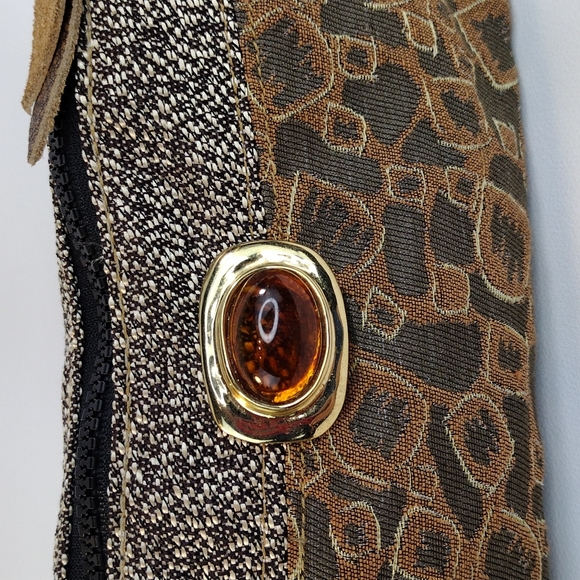 Clutch - Picture 2 of 4